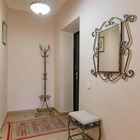 Central Nezavisimosti Grand