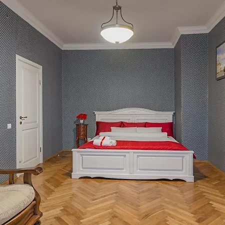 Central Nezavisimosti Grand * Mińsk