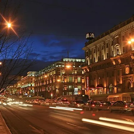 Central Nezavisimosti Grand Apartament Mińsk